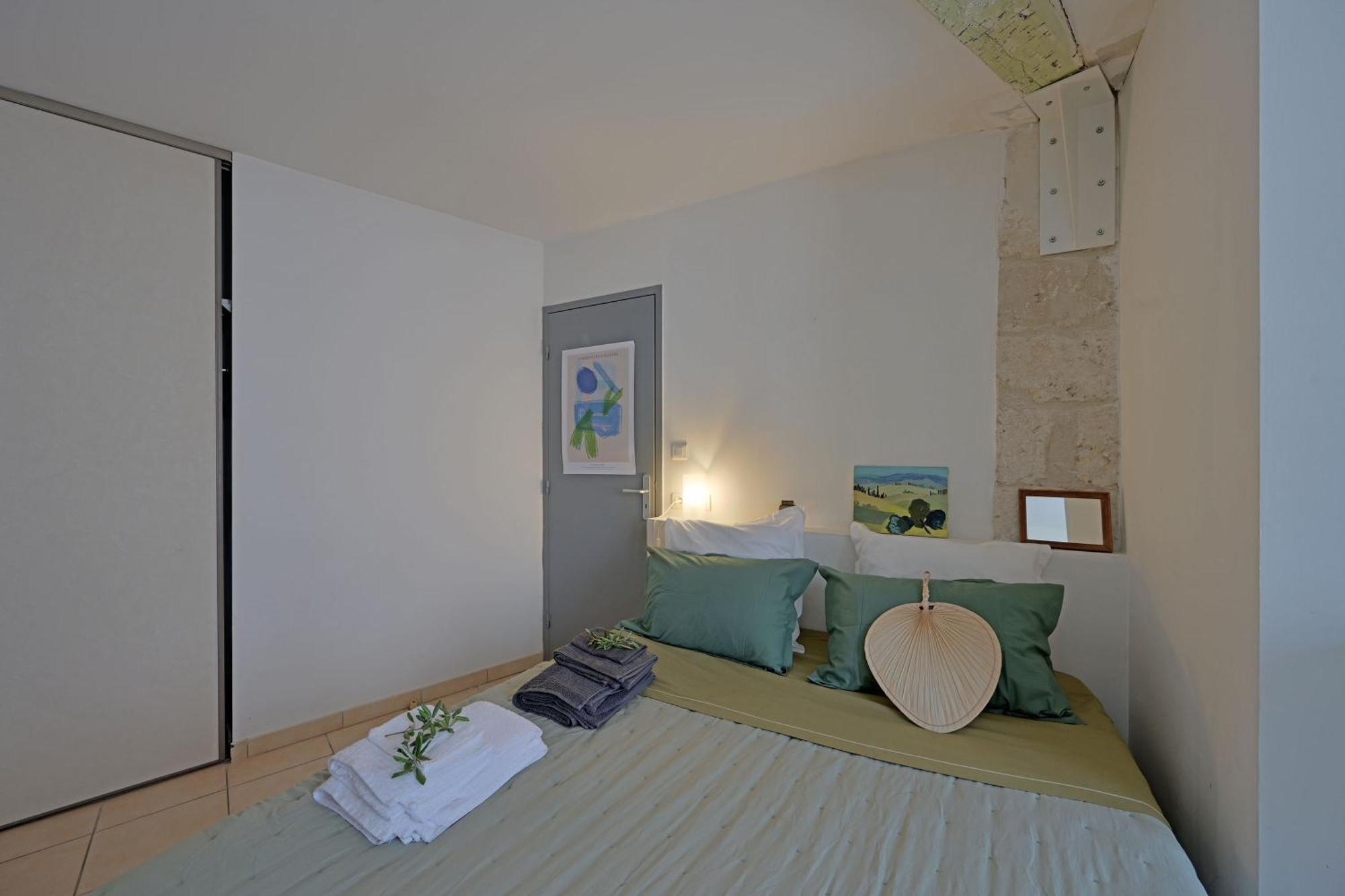 Apartamento Le Provencal - Hyper Centre - Wifi Aviñón Exterior foto